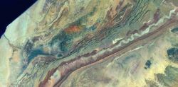 immagine satellitare - Foto di USGS su Unsplash 